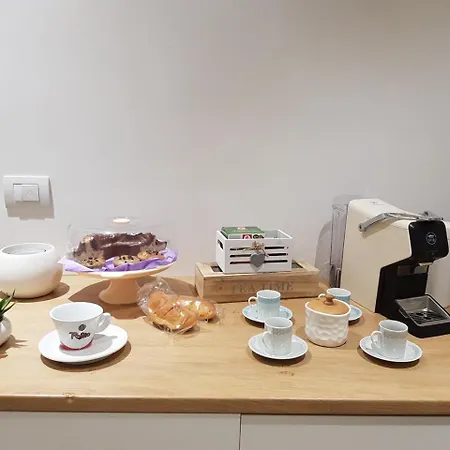 Alojamento de Acomodação e Pequeno-almoço Handy Brindisi