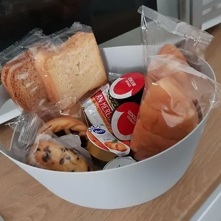 Handy Bed & Breakfast 2*