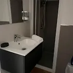 Handy 4*