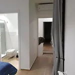 Bed & Breakfast Handy 4*