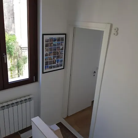 Handy 4* برينديسي