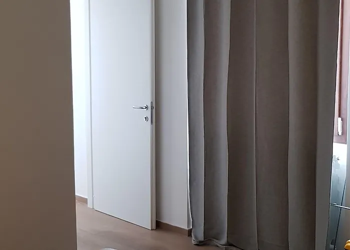 Oda ve Kahvaltı Handy