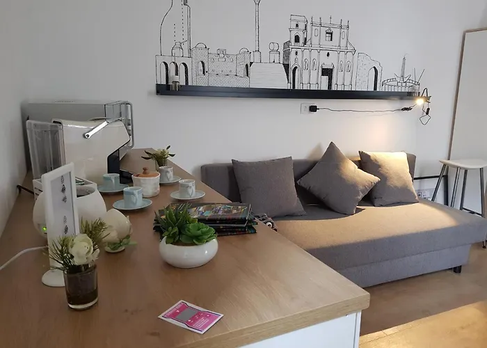 Oda ve Kahvaltı Handy